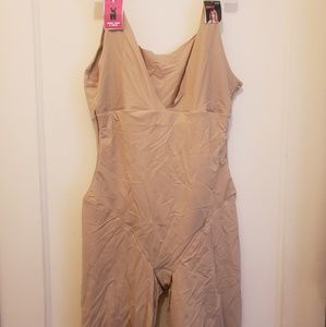 Full Shaper - self expressions by maidenform